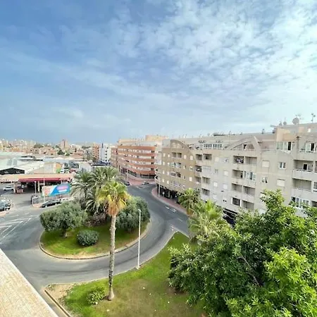 Precioso ático En Torrevieja. * Torrevieja